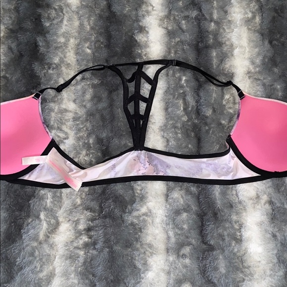 ✨𝚅𝚒𝚌𝚝𝚘𝚛𝚒𝚊 𝚂𝚎𝚌𝚛𝚎𝚝 𝙱𝚛𝚊✨ - Picture 4 of 5